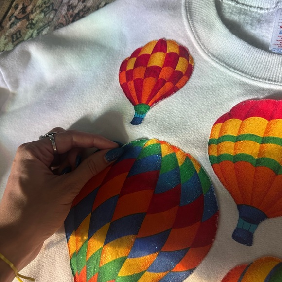 Vintage Sweatshirt - Picture 6 of 7